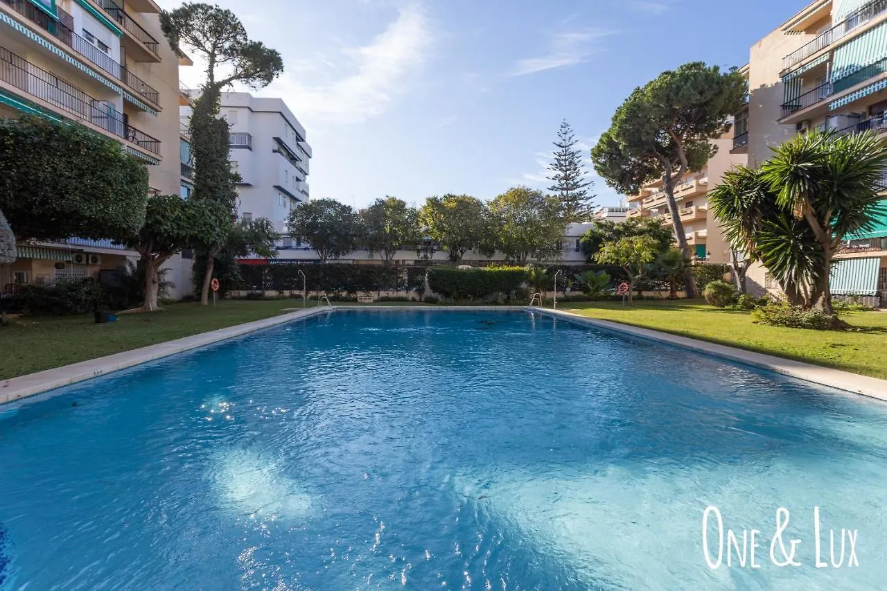 One And Lux - Marbella With Pool Apartment 0*,