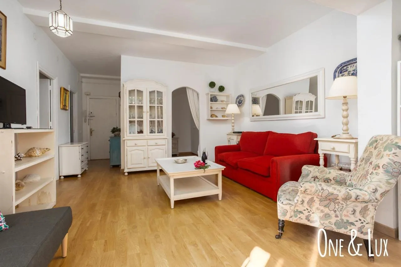 One And Lux - Marbella With Pool Apartment